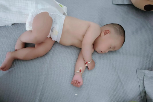 深圳合法供卵试管中心孕妇肚脐周围发青